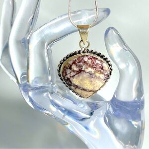 🌈 Lovely Wild Horse Magnesite necklace
